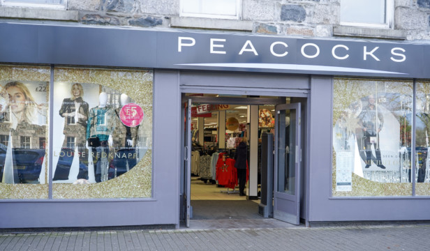 INverurie Welcomes Peacocks